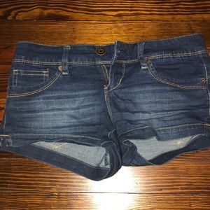 Short blue jean shorts
